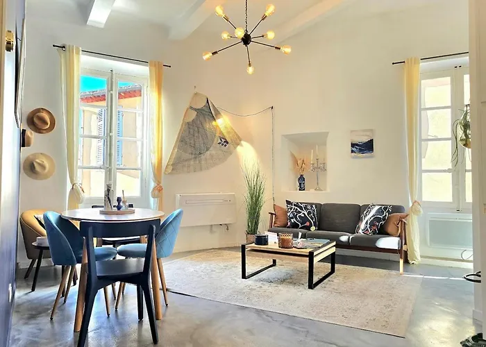 Azzurella - Suberbe T2 Neuf, A 3min Du Vieux Port Avec Parking Inclus - By Auraconciergerie Apartman *